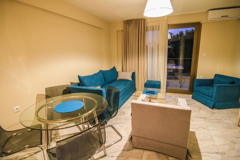 Ofrynio Deluxe Apartments Ofrínion Dış mekan fotoğraf