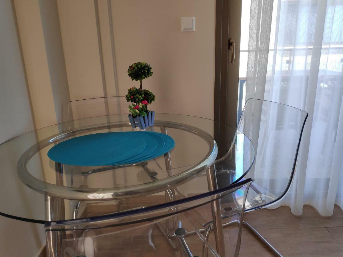 Ofrynio Deluxe Apartments Ofrínion Dış mekan fotoğraf